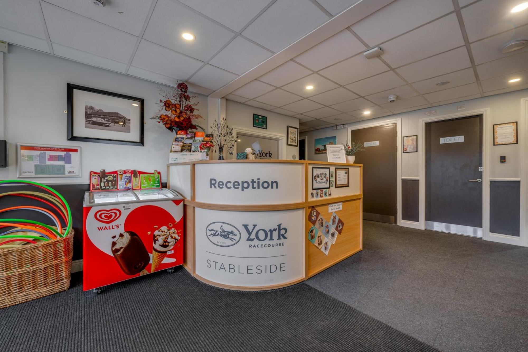 Stableside At York Racecourse酒店 外观 照片